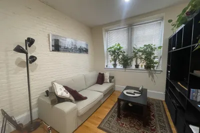 105 Pinckney St #8 1