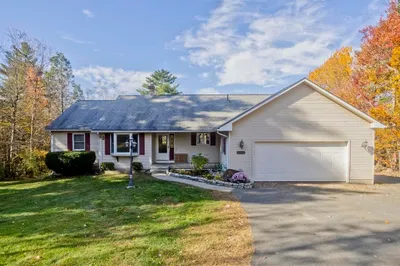 166 Bromley Rd