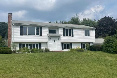 10 Nancy Dr 1