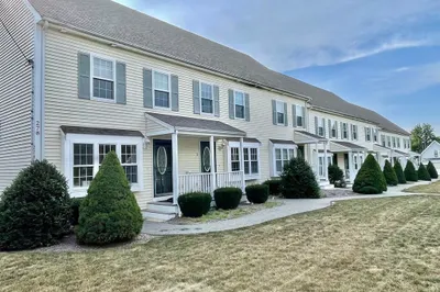 278 Court Street #8 1