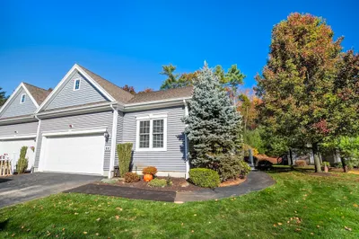 66 Stonebridge Drive #66 1