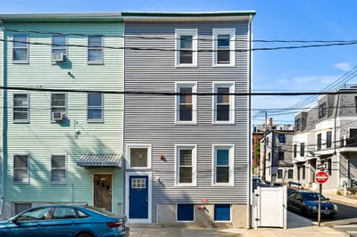 153 Everett St #2