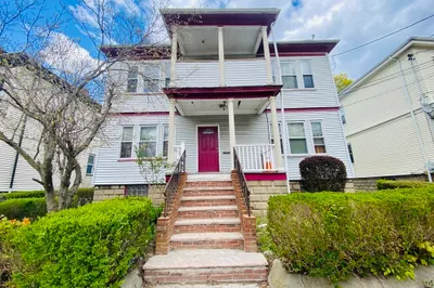 31 Almont St 1