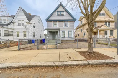 31 Seattle St #1 1