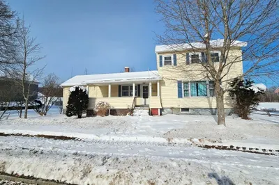 115 Main St