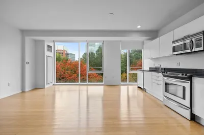 2 Earhart St #321 1
