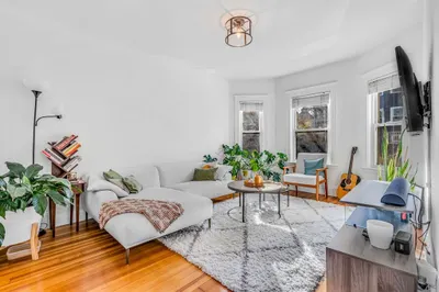 26 Peverell St #2