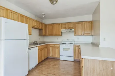 48 North St #8 1