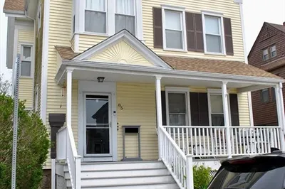 85 Campbell St 1