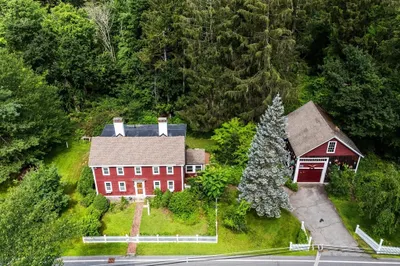 61 Porter Rd