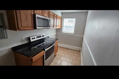 77 Green St #19