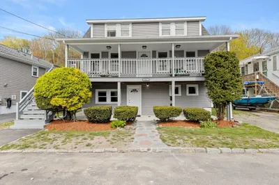 435 Newport Rd 1