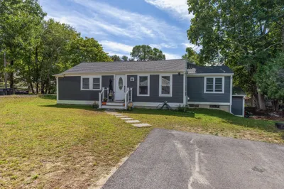 11 Madlyn St 1