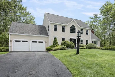 23 Panettieri Drive 1