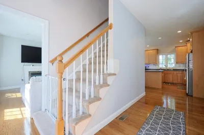 53 Russell St 1