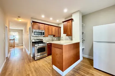 512 East 3rd St #1