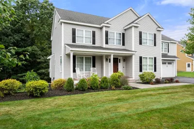 5 Gabrielle Cir 1