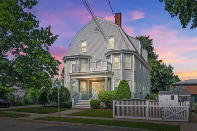 4 Alden St #1 1