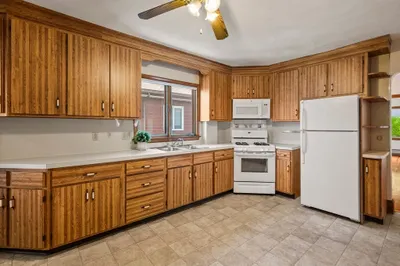 37 Wright Ave #2