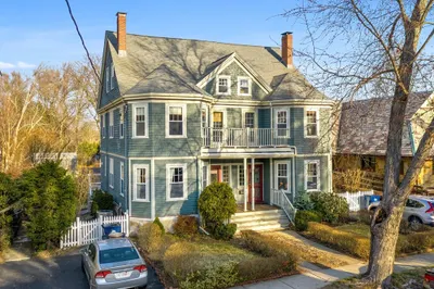 125 Anawan Ave #1