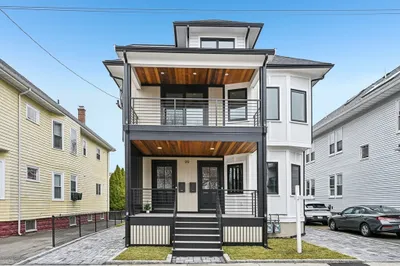 99 Capen St #2