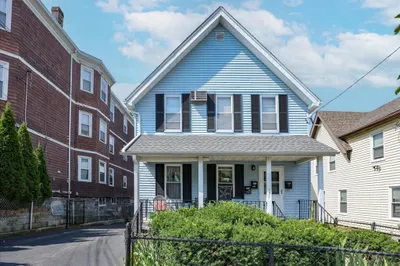 131 Franklin St #3 1