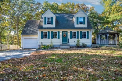34 Cork Cir 1