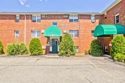 1304 Elm St #1B 1