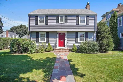1160 Main St
