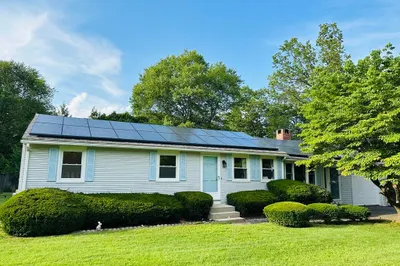 128 Sherwood Rd 1