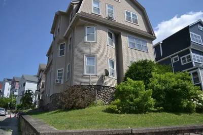 43 Sterling St #2 1