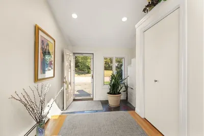16 Leonard Rd 1