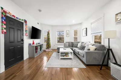 783 Washington #2
