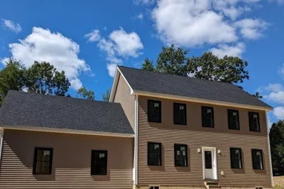 154 South Pond Road 1