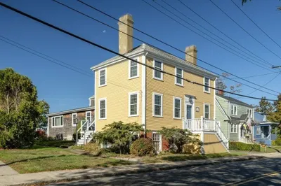 164 Main St 1