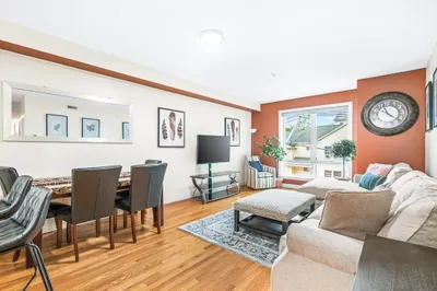 15 Guild St #302 1