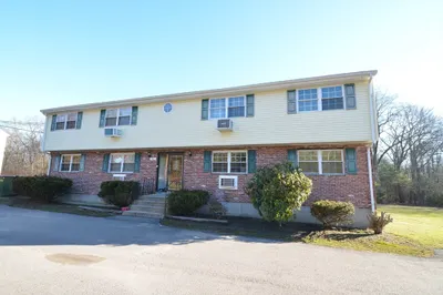 221 Mansfield Ave #2 1