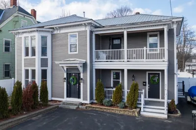 376 Water Street 1