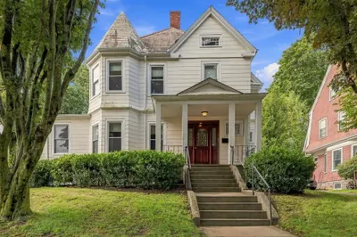 36 Hastings St 1
