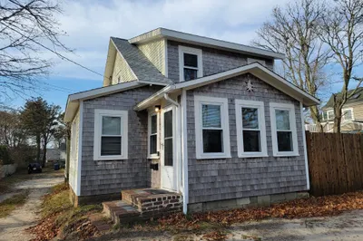 117 Depot St 1