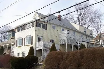 34 Bay St #1F 1