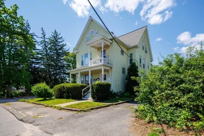 17 Rockdale St 1