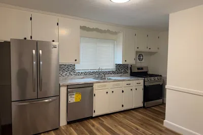 28 Sparrow Street #28 1