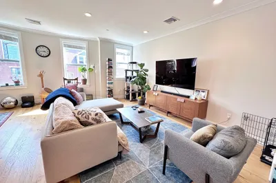 31 Orleans St #T4