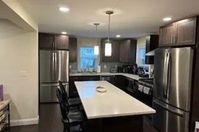 70-72 Stanley Ave #1