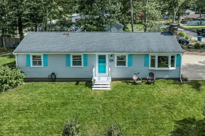 42 Edgewater Dr W Dr 1