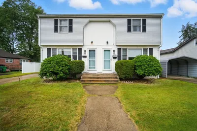 10-12 Rivest Ct