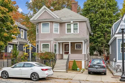 563 Union St 1