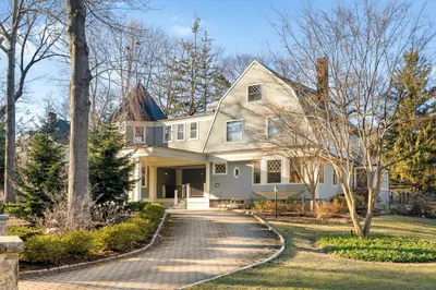 222 Prince St 1