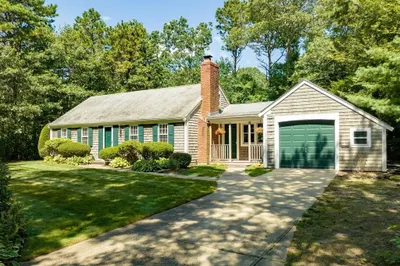 27 Stoney Cliff